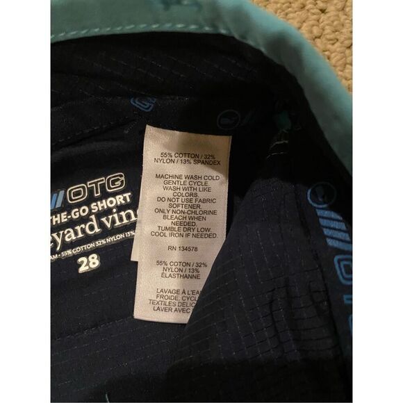 Vineyard vines on the go performance shorts size 28 - Picture 4 of 6